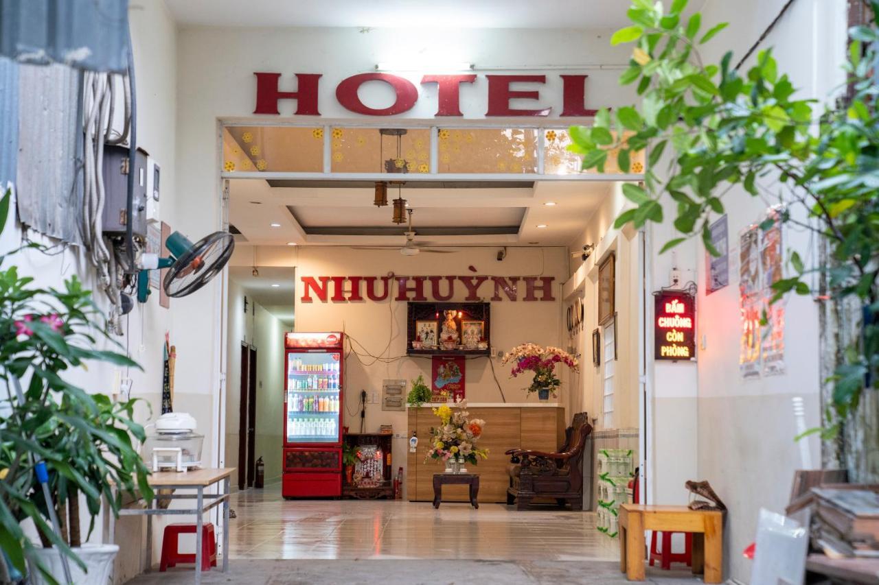 Như Huỳnh 2 3*