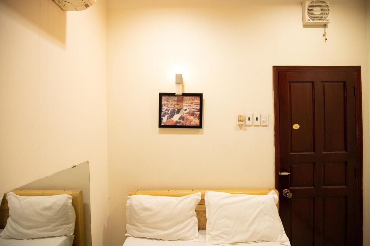 Khách sạn Như Huỳnh 2
