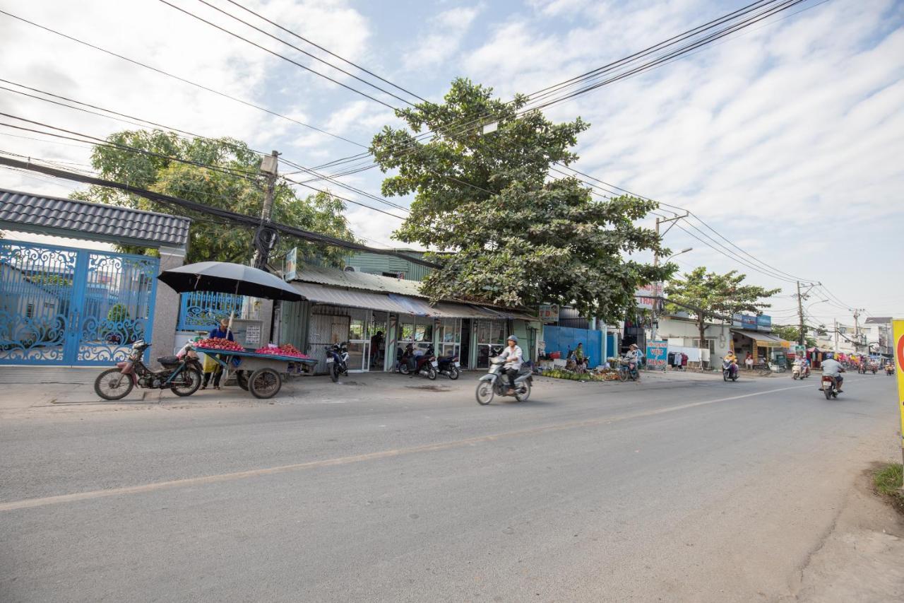 Như Huỳnh 2 3*